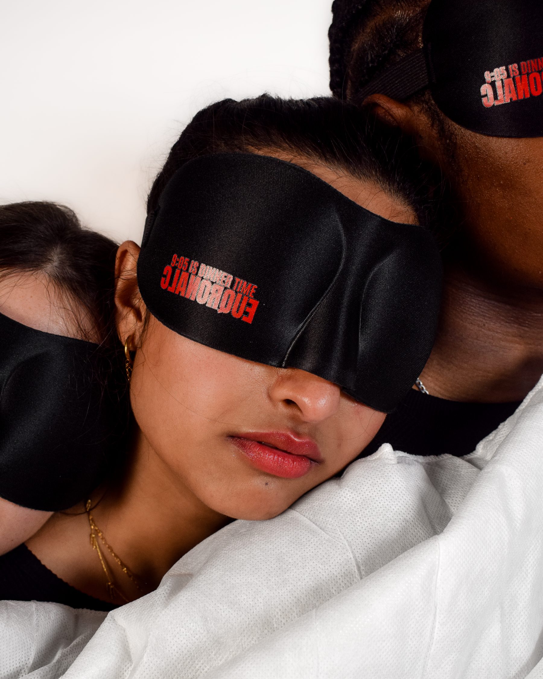 9:05 Sleeping Mask — image 1